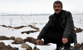 Arazide bulduğu fotokapanı evine götürünce mahkemelik oldu