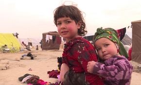 Bir yanda savaş diğer yanda kuraklık Afgan halkını göçe zorluyor