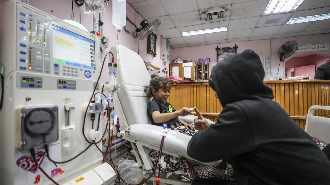 Gazzeli anne çocuğunu kaybetme korkusu yaşıyor 