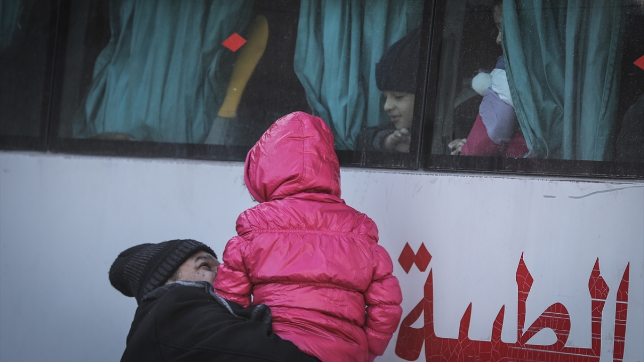 Gazze Şeridi`ne açılan 7 sınır kapısından Mısır`ın denetimi altındaki Refah hariç 6`sı İsrail`in kontrolünde bulunuyor.