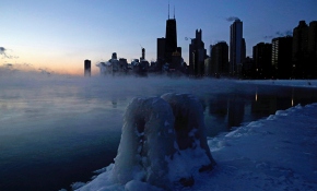 ABD'de soğuk hava dalgası hayatı felç etti