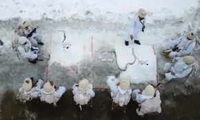 Komandolar karlı dağlarda terörle mücadeleye devam ediyor