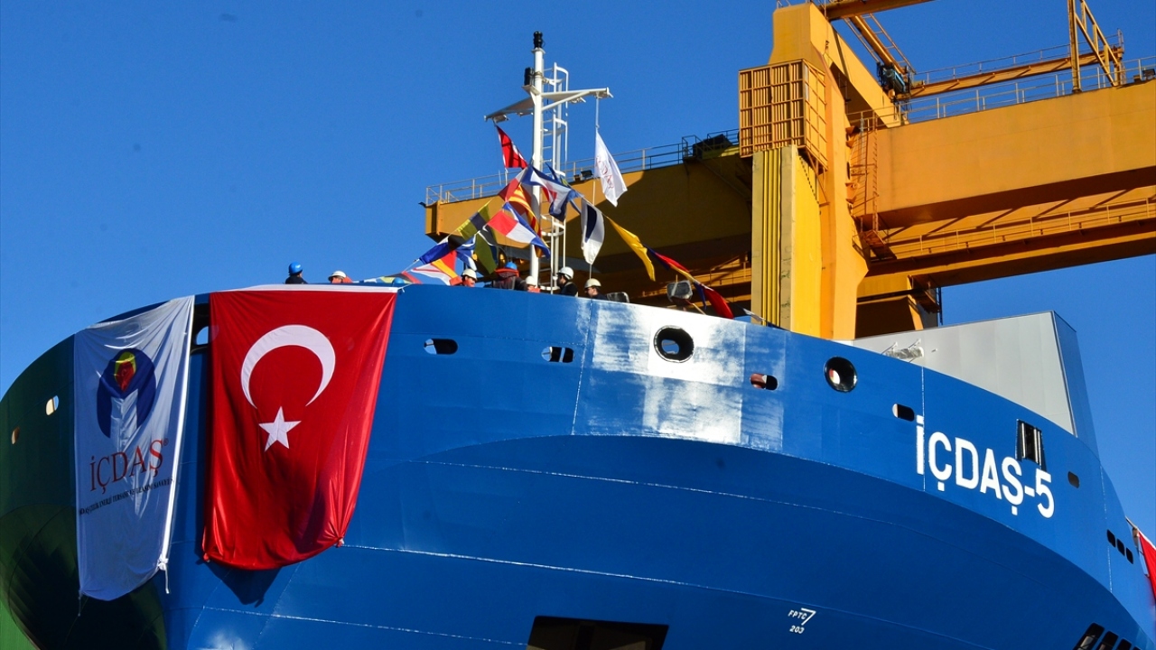 İÇDAŞ, Çanakkale`deki tersanelerinde üretilen gemilerde yüksek standartlar kullanıyor.