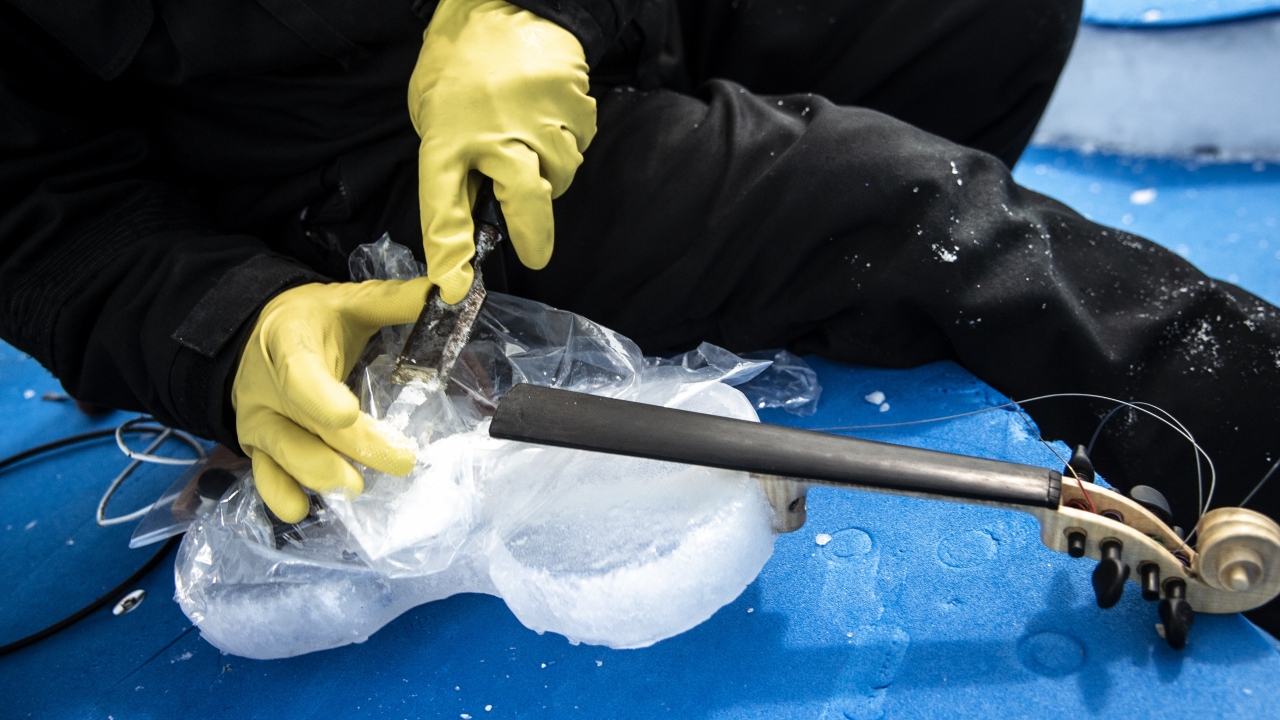 200 kişiyi ağırlayabilen salonda kış boyunca 60`ın üzerinde konser düzenlendi.