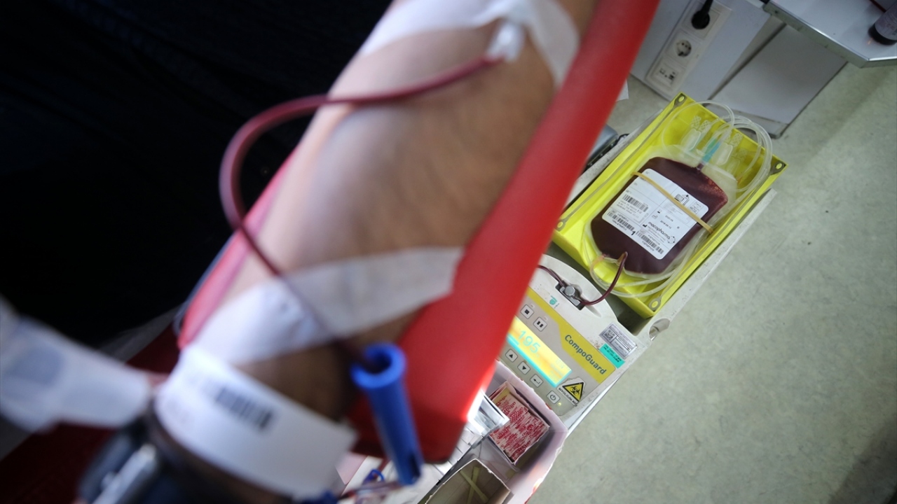 Türk Kızılay Genel Başkanı Kınık, sosyal medyada "kan satıldığı" yönündeki iddiaların gerçeği yansıtmadığını vurgulayarak, vatandaşların da gerçeğin farkında olduğunu kaydetti.