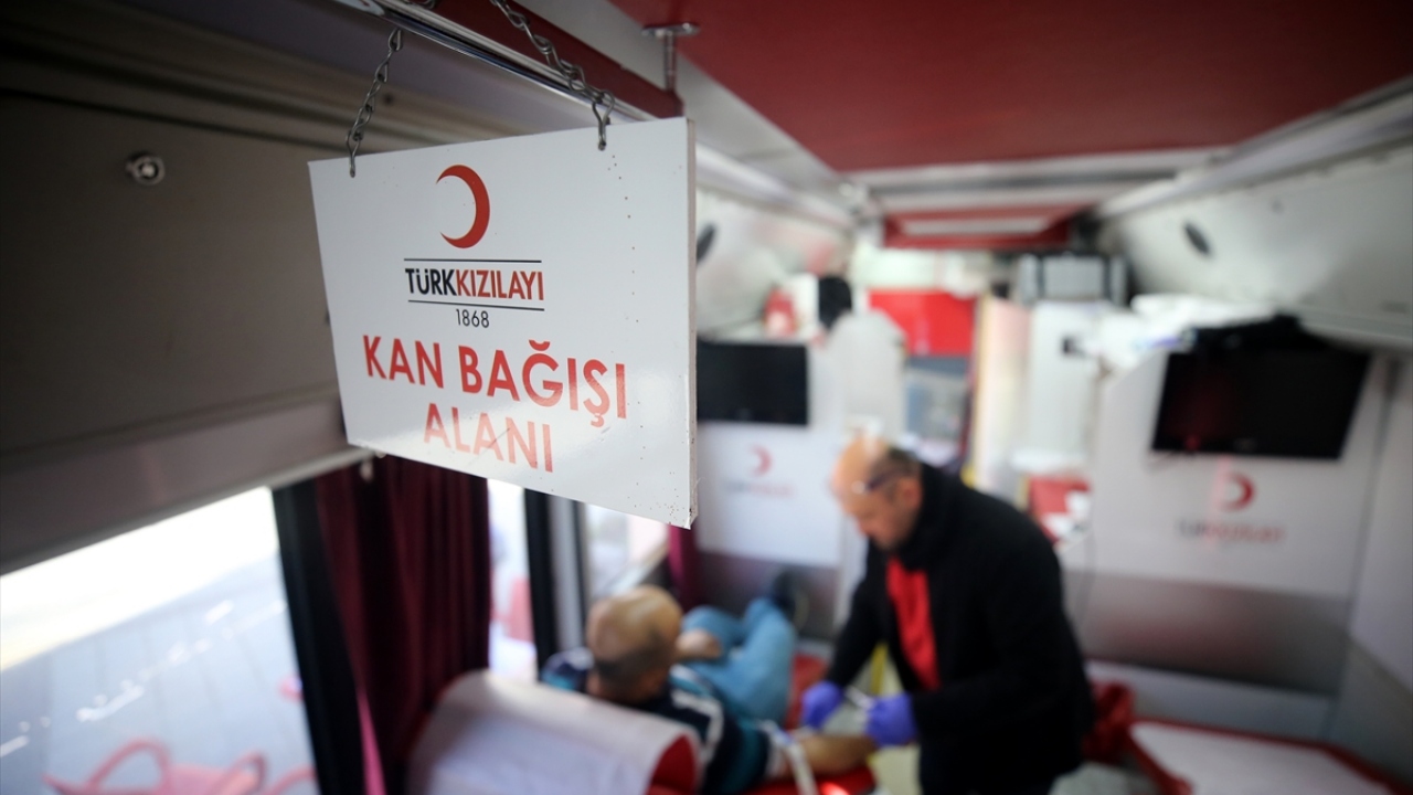 Bazı kesimlerin, milletin birliktelik içinde çağrıya cevap vermesini hazmedemediğini dile getiren Kınık, şöyle konuştu: