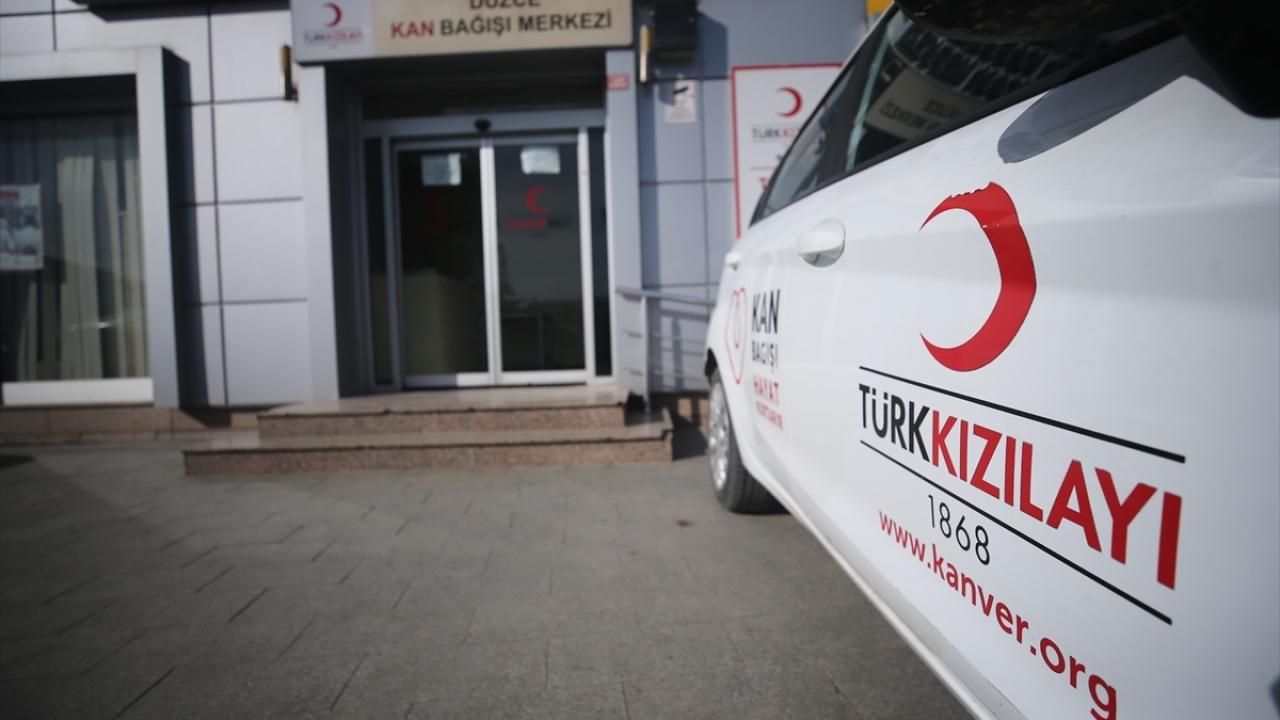 "Kan asla alınıp satılabilecek bir ürün değildir.