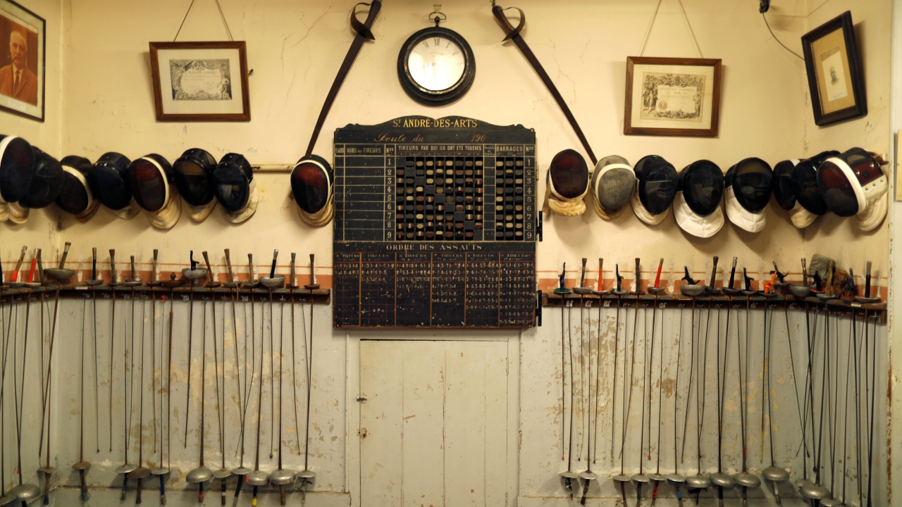 Sporların arasında eskrimin de yer aldığı ilk modern olimpiyatlardan 10 yıl önce yani 1886’da kuruldu.