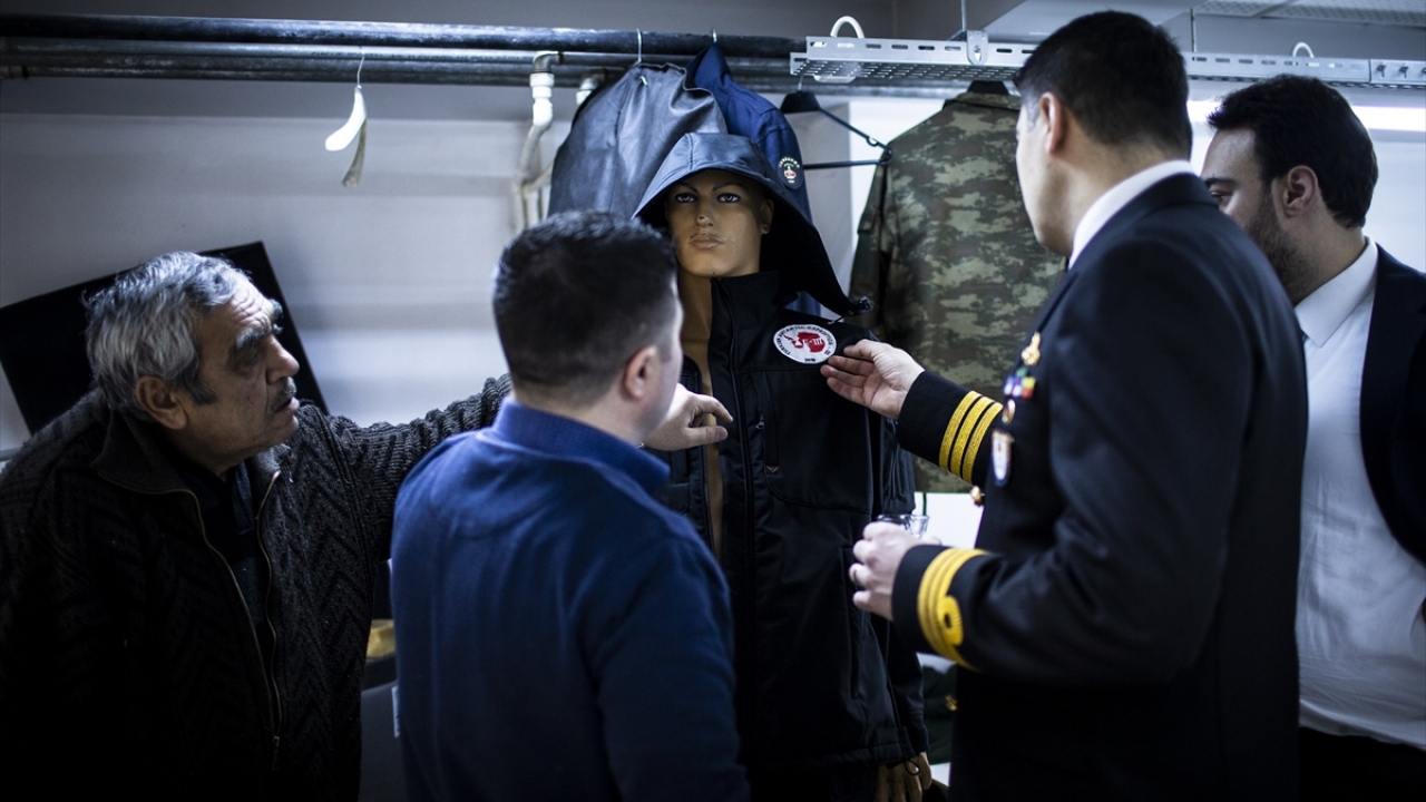 Filiz, "Antarktika denildiğinde akla gelen ilk problem lojistiktir. Çünkü dünyanın çok uzak bir noktasına ve insan yaşamına çok elverişli olmayan bir bölgesine gidiyorsunuz. Oradaki faaliyetler esnasında dış etkenlerden korunmanız çok önemli." dedi. 