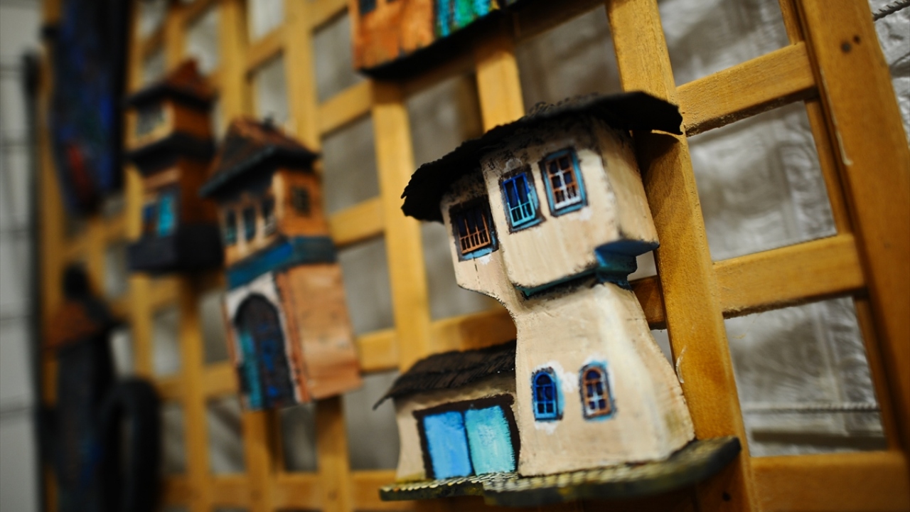 "Eski evlerin büyülü yapısı beni çok etkiledi."