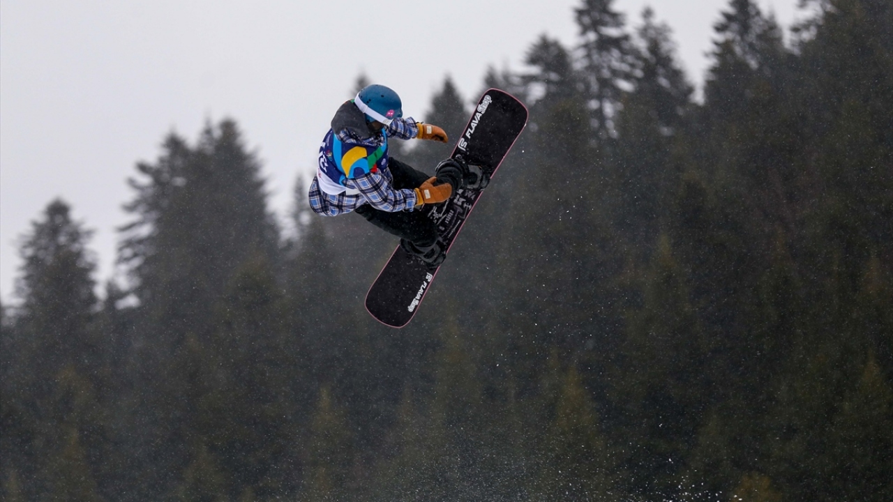 Başkent Saraybosna yakınlarındaki Bjelasnica dağında gerçekleşen müsabakalarda Romanyalı Silviu Popa madalya için mücadele etti. 