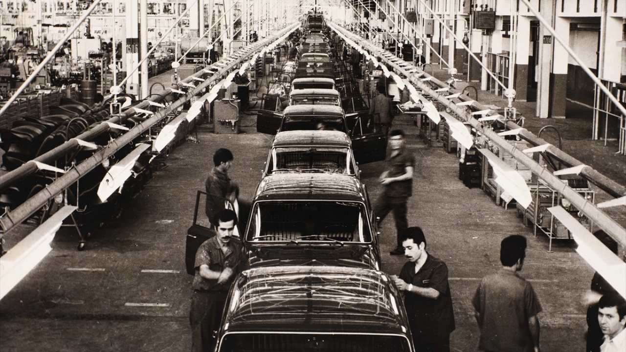 "Bursa`daki fabrikasının açılmasıyla başlandı."