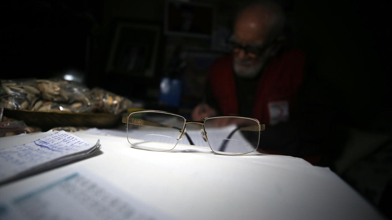 Seyit Cihangir, yaptığı açıklamada, Kızılay gönüllüsü olduğunu söyledi.