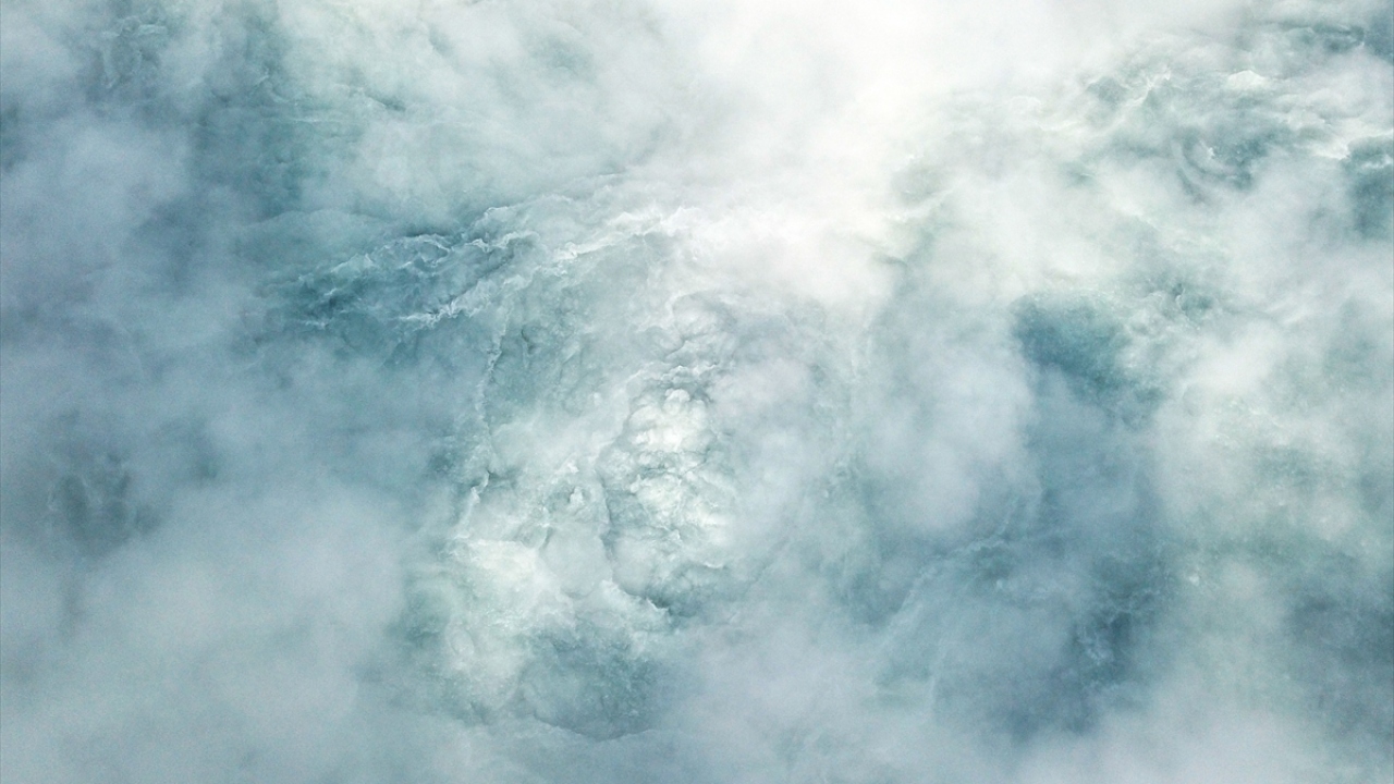 Ziyaretçilerden Alican Taşdan, yaptığı açıklamada, kaplıcaların yoğun ziyaretçi ağırladığını söyledi. 