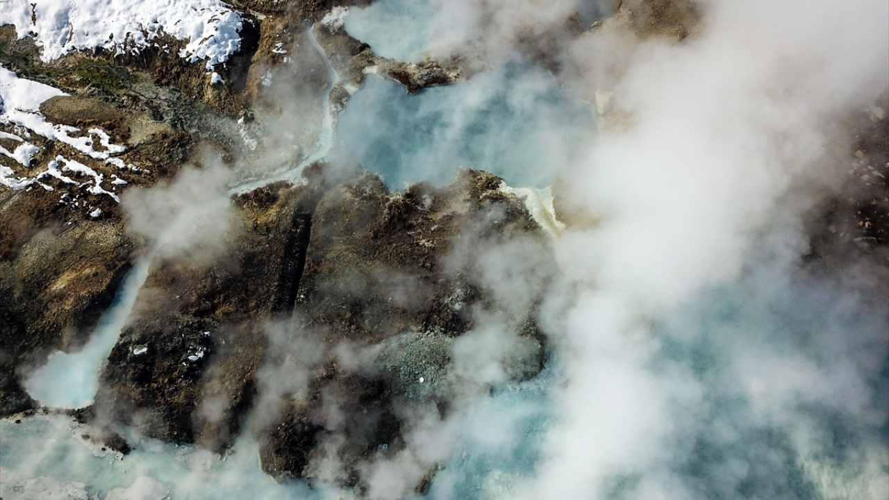 "Suyun sıcaklığı pek fazla soğuğu hissettirmiyor."