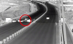 Gitar kılıfı içindeki uyuşturucuyla kaçış köprüde son buldu