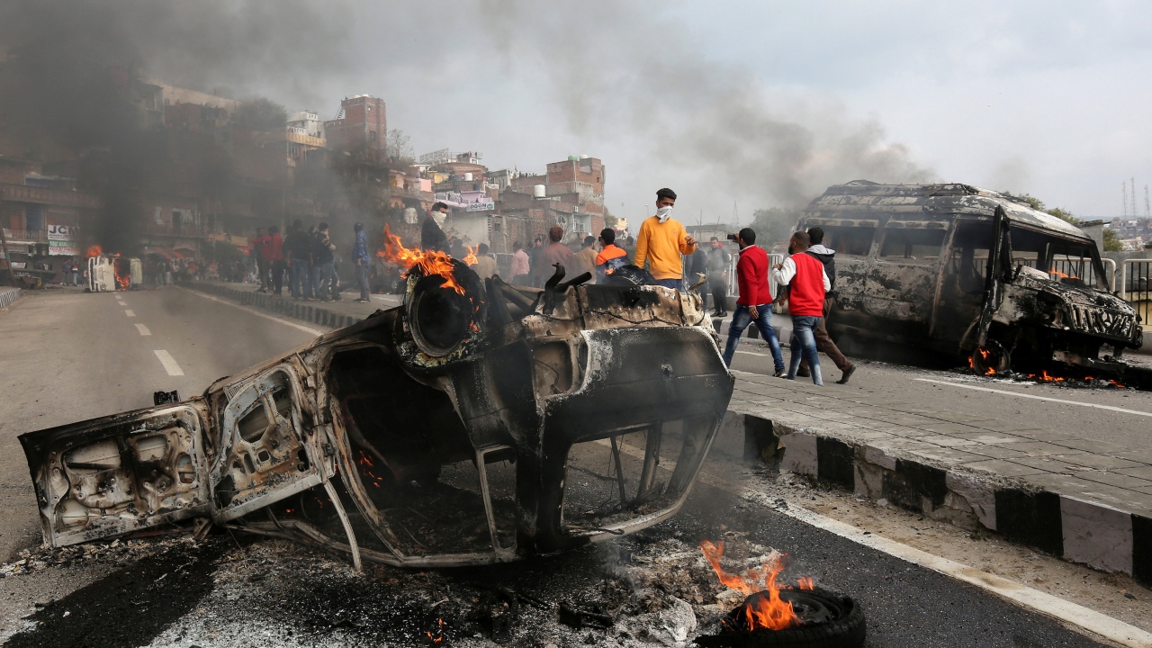 Hindistan, halk oylamasına sıcak bakmazken Pakistan, BM Güvenlik Konseyi kararlarının uygulanmasını istiyor. 