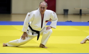 Putin Soçi zirvesinin ardından judo yaptı