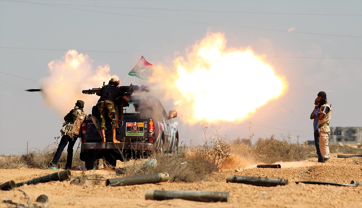 29 Eylül 2011`de Kaddafi`nin doğum yeri olan Sirte`nin büyük bölümü muhalif askerlerin eline geçti. (Arşiv)