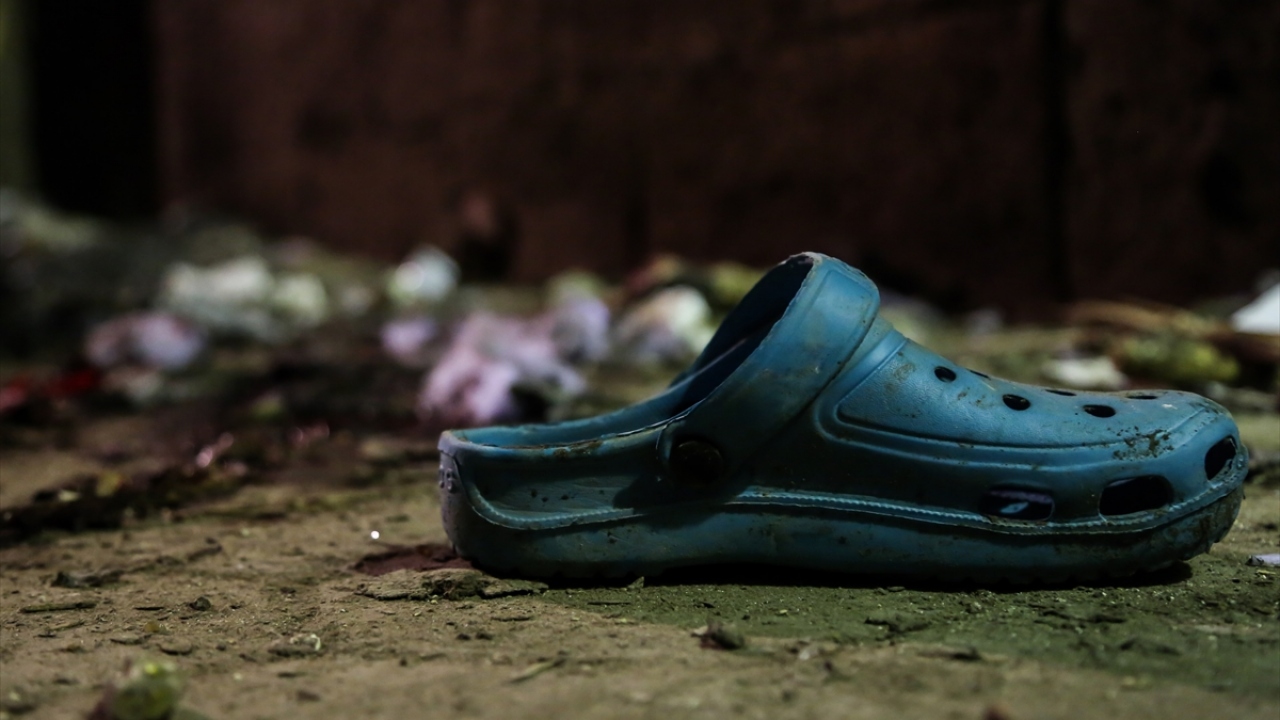 Kahire’nin Giza bölgesinde cuma günü el yapımı bombayla saldırı düzenlenmişti.