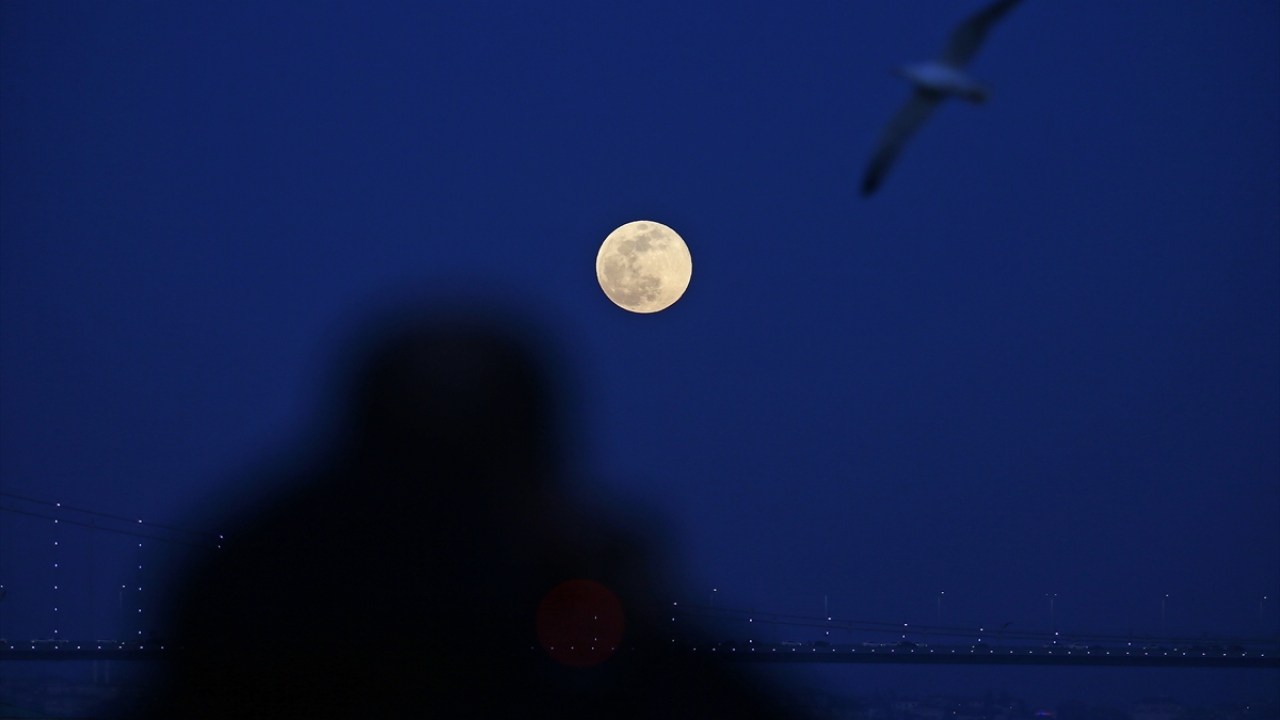 İstanbul`da "Süper Ay"