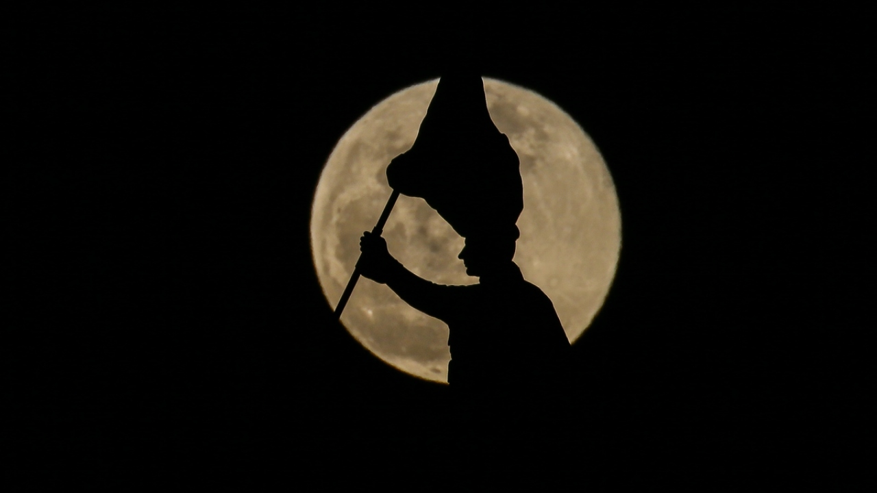 İzmir`de "Süper Ay"