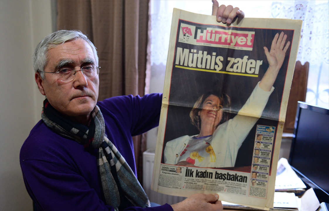 İstanbul`da yaşayan 69 yaşındaki Çiçek, 1973 yılında İsmet İnönü`nün vefat haberinin yer aldığı "Paşa`yı toprağa veriyoruz" başlıklı Hürriyet gazetesiyle arşive başladı.