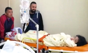 Kartal'daki enkazdan çıkarılan anne ve kızı bir arada