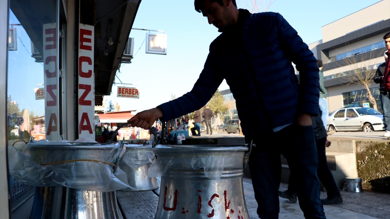 Çiçek, "Hep köy yoğurdu tükettim, tüketmeye de devam edeceğim." diye konuştu.