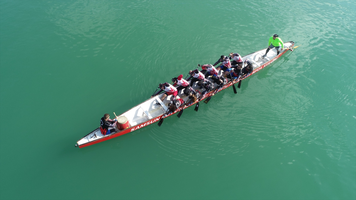 Karadeniz`de 19 gün boyunca kanoyla ilerleyecek dragoncular, 19 Mayıs 2019`da Samsun`a ulaşacak. 