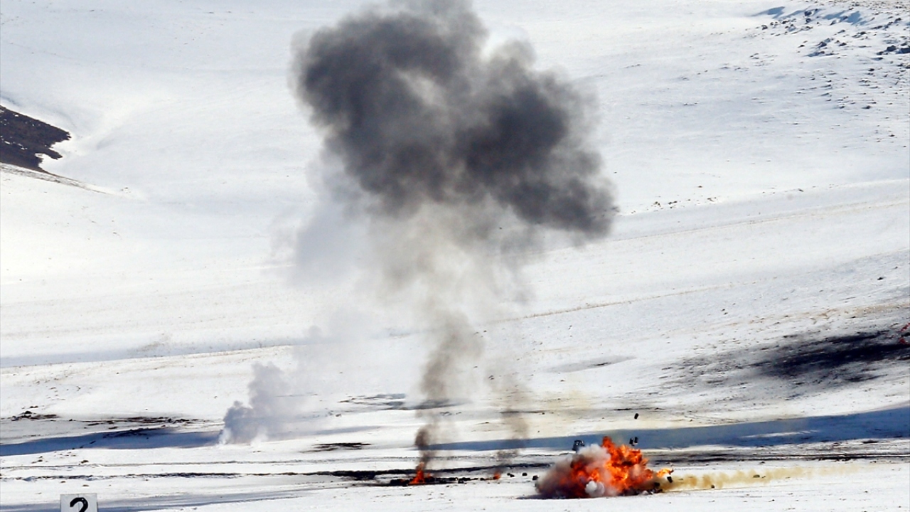 Tatbikat, Tow ve Milan atışlarıyla devam etti.