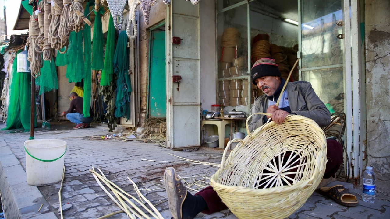 Mısırlı Abdulhalik, Irak`ın 2003`te ABD tarafından işgal edilmesinden sonra ülkede meydana gelen olumsuz her türlü gelişmeden kendilerinin de direkt etkilendiğini, eski günleri yad ederek şöyle konuştu: 