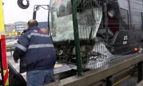 Haramidere’de metrobüs kazası