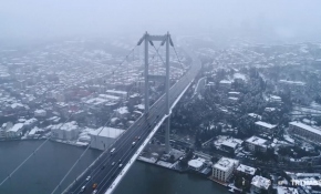 İstanbul'da kar yağışı etkili oluyor