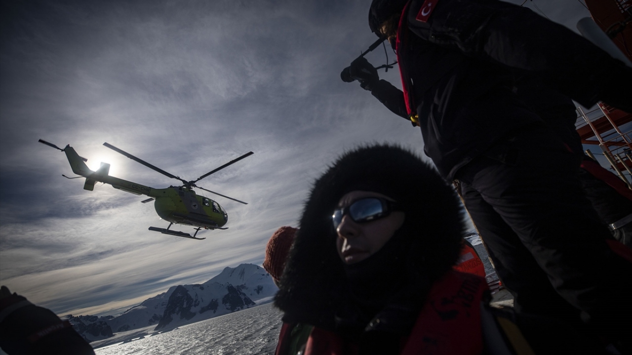 Söz konusu kampın kurulum çalışmalarına serbest dalış dünya rekortmeni milli sporcu Şahika Ercümen de destek verdi.