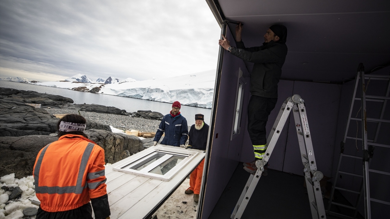 Özsoy, sürecin zorlu geçtiğine dikkati çekerek, tüm sefer katılımcılarının büyük bir özveriyle çalıştığını ve çok emek verdiğini ifade etti. 