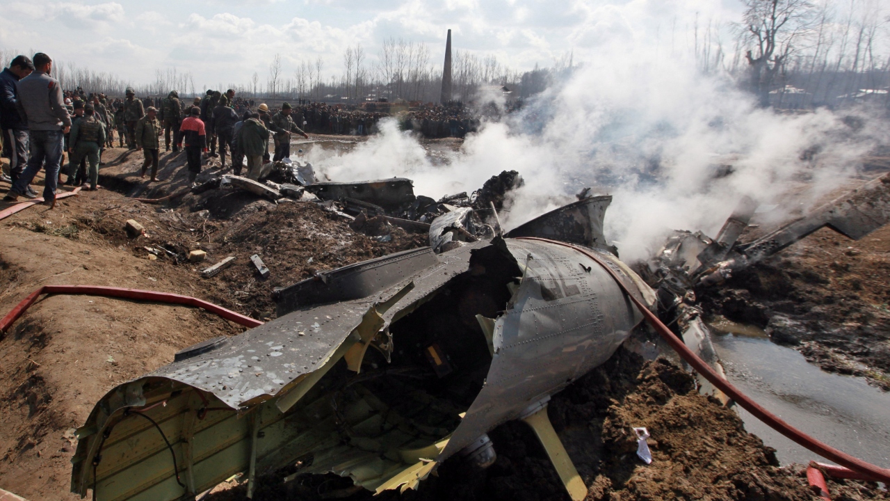 Pakistan, hava sahasını kapattı