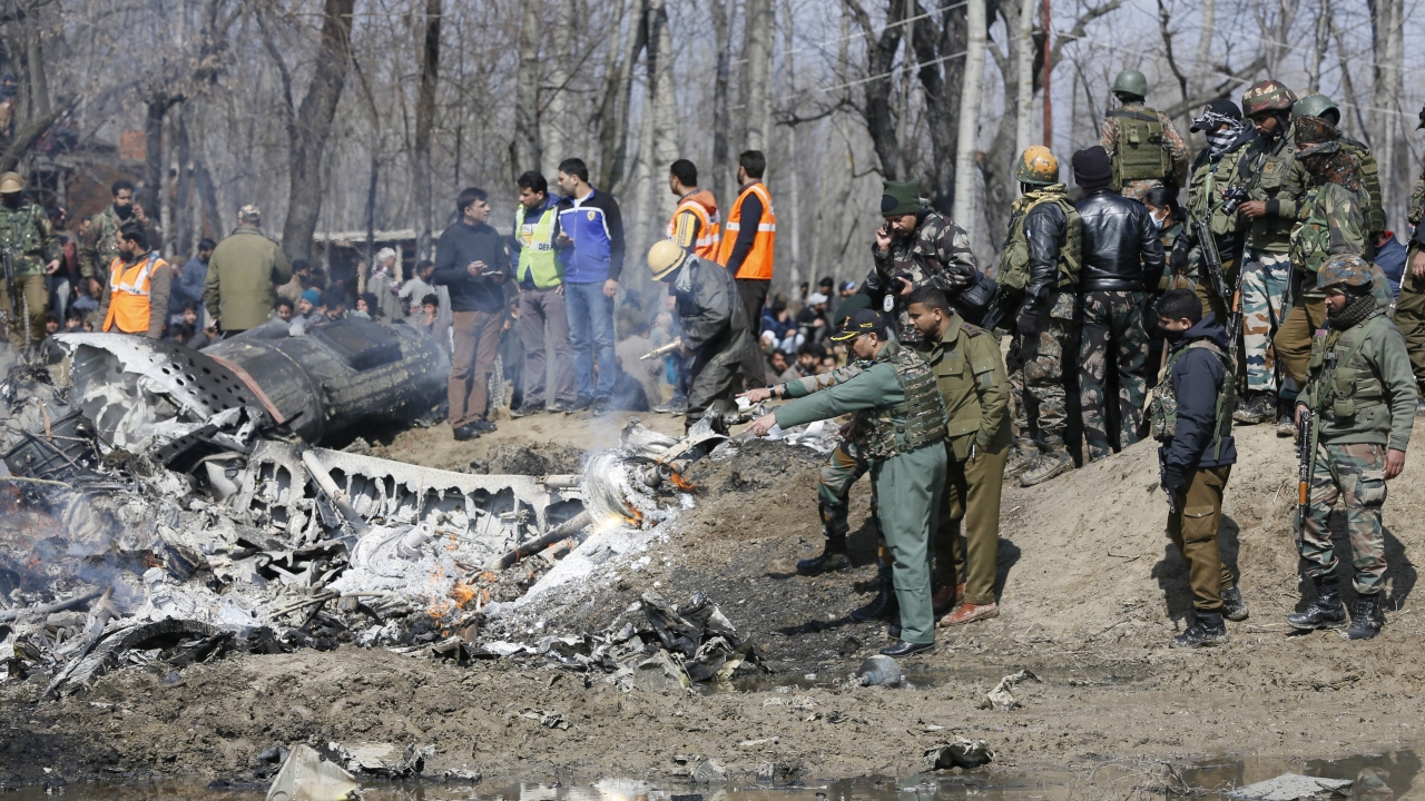 Hindistan`da 14 Şubat`ta paramilis konvoyunu hedef alan bombalı saldırıda 44 asker hayatını kaybetmiş, 20 asker de yaralanmıştı.