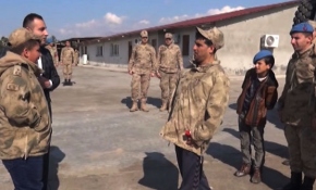 Zihinsel engelli gençler bir günlüğüne asker, polis ve doktor oldu