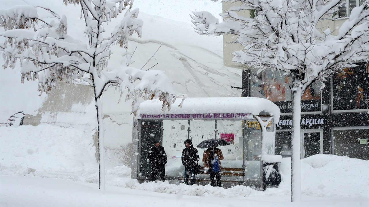Bitlis`te kar yağışı
