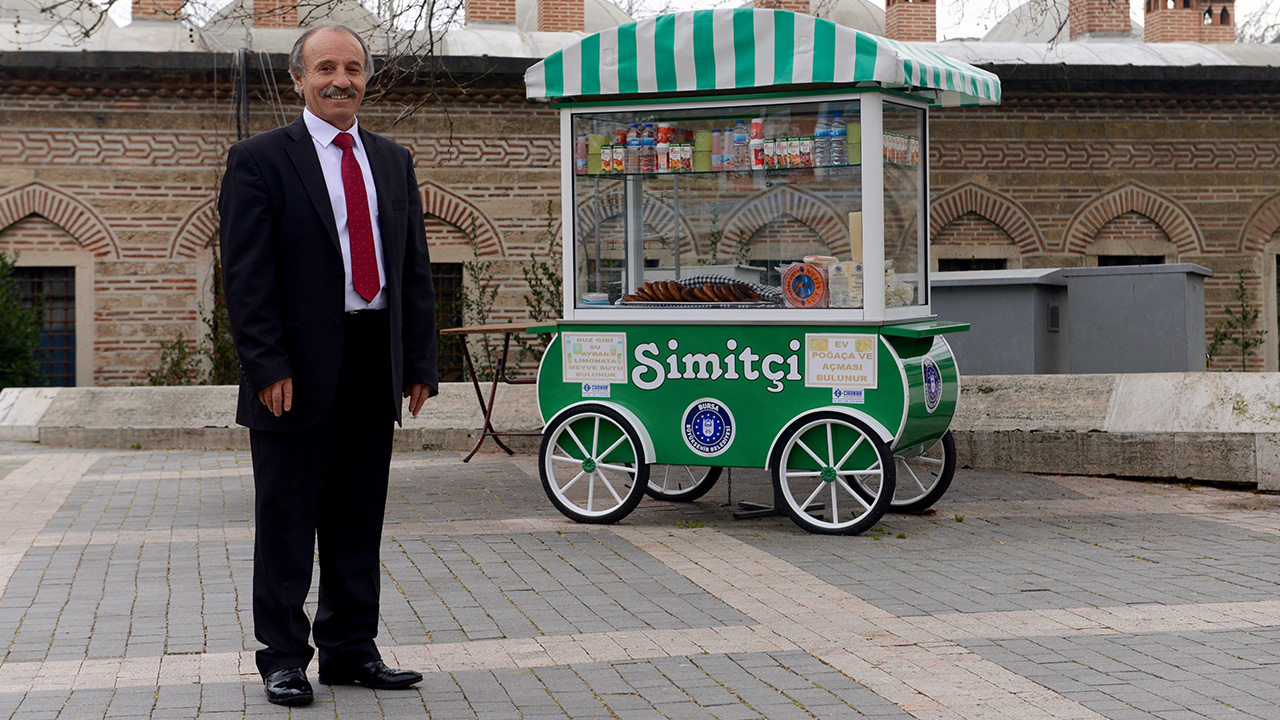 Köy Hizmetleri Genel Müdürlüğünden 2005`te emekli olan Berksun, emekliliğinden sonra çeşitli kentlerde otel mutfaklarında şeflik, restoranlarda bulaşıkçılık, taksicilik gibi işler yaptı.