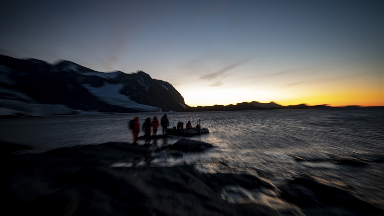 Murat Ateş, çalışmalarını gerçekleştirirken yaşadığı en büyük sıkıntının soğuk hava olduğuna işaret ederek, hava şartlarının cihaz ve sistemlerin performansını olumsuz yönde etkilediğini ifade etti.