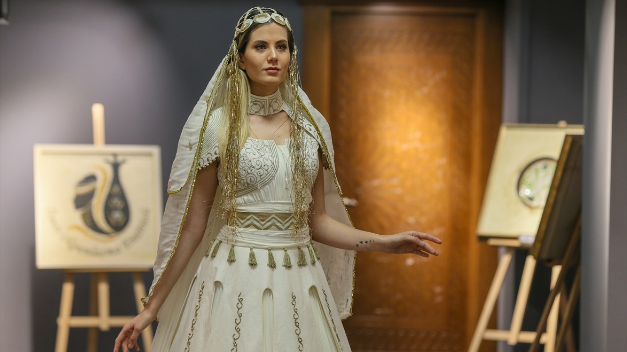 Proje sonunda 45 parçalık bir koleksiyon oluşturuldu