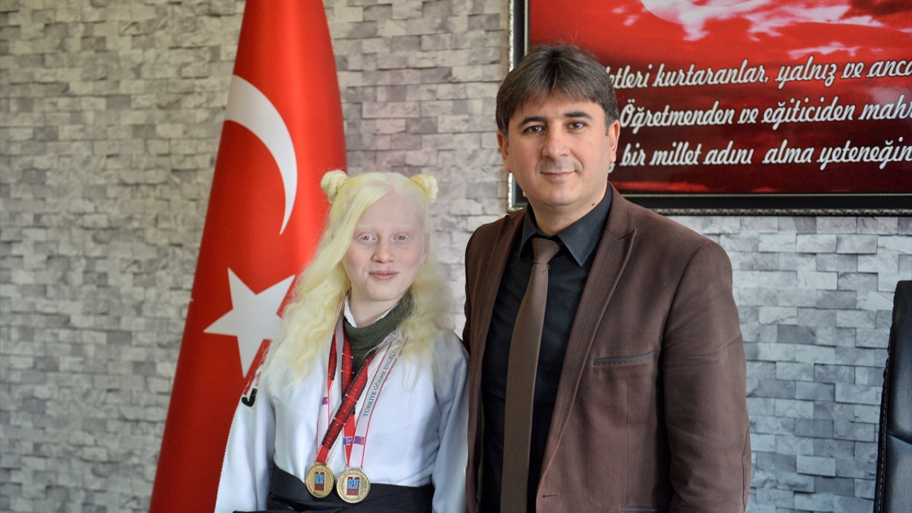 Ruken başarısıyla örnek oldu 