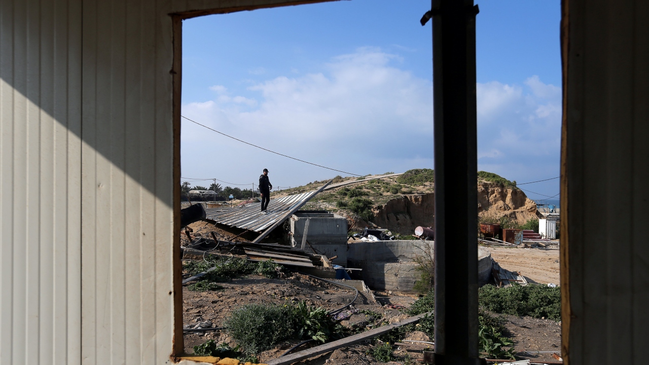 İsrail ordusu dün akşam geç saatlerde, Gazze`den İsrail`in güneyine füze atıldığını ancak füzenin Demir Kubbe hava savunma sistemi tarafından engellendiğini duyurmuştu.