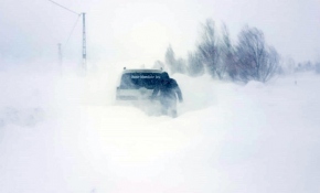 Tipide mahsur kalan 50 kişi kurtarıldı