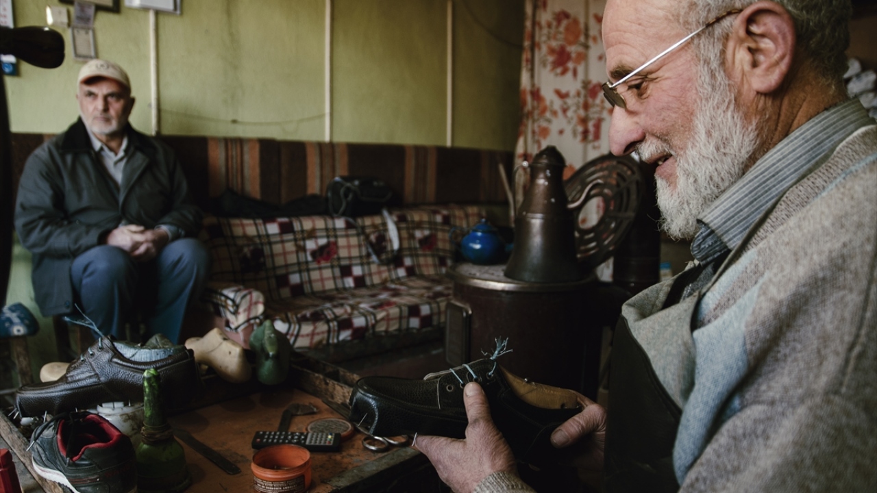 Esnaflıkta hakkından fazla para almanın hırsızlıktan farkı olmadığını anlatan Ulusoy, şunları kaydetti: