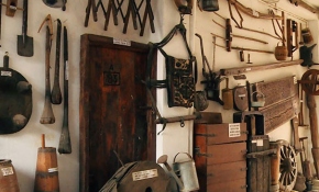 Biriktirdiği 3 bin eserle müze kurdu