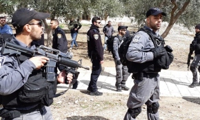 İsrail polisi Mescid-i Aksa'nın imamlarına saldırdı
