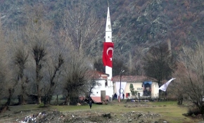 En çok şehit veren köy atalarını unutmadı